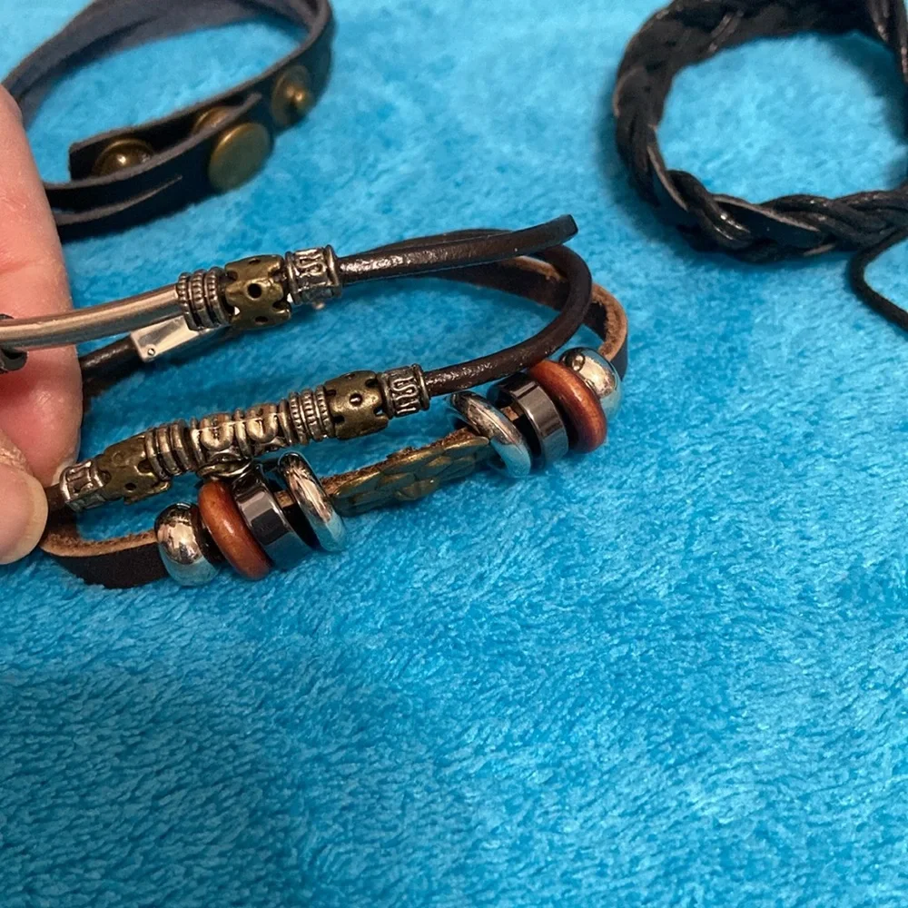 Set of 3 men’s bracelets - Picture 2 of 4